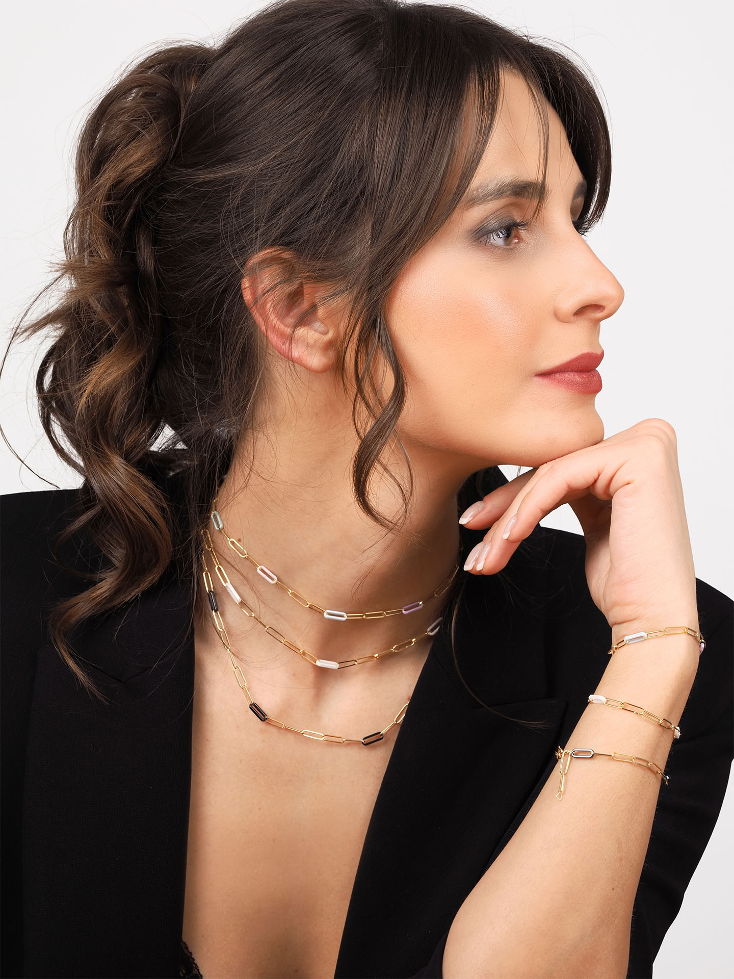 ألوان جريئة,جيمار,أشكال أصلية,أسواق محلية,أسواق دولية,ماريو باجليتشي,مؤسس,صب,معالجة,قطع بالليزر,لحام,تشكيل كهربائي,مجموعة باجليتشي,حرفي