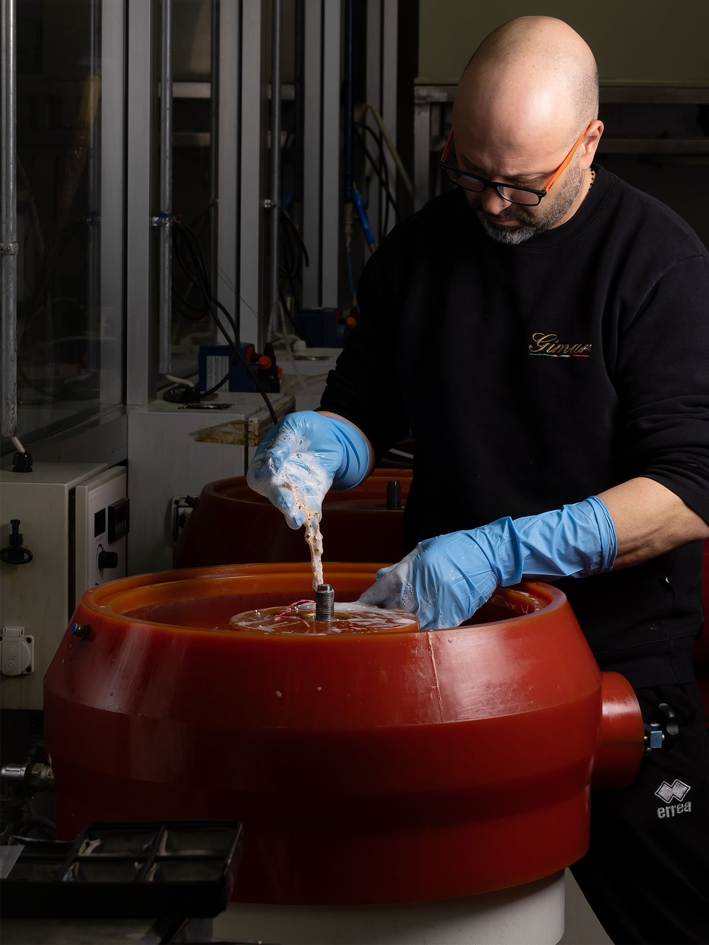 ألوان جريئة,جيمار,أشكال أصلية,أسواق محلية,أسواق دولية,ماريو باجليتشي,مؤسس,صب,معالجة,قطع بالليزر,لحام,تشكيل كهربائي,مجموعة باجليتشي,حرفي